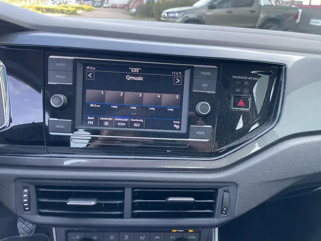 Volkswagen Polo 1.0 TSI Highline 2019 Benzine 10