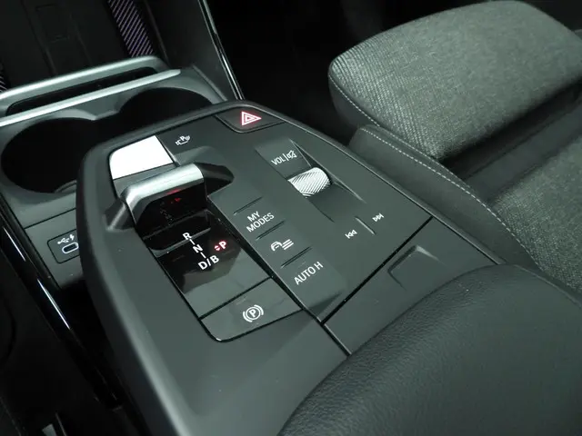 BMW iX1 xDrive30 2023 Elektrisch 16