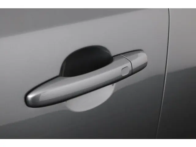 Volvo V40 1.5 T3 R-Design 2019 Benzine 38