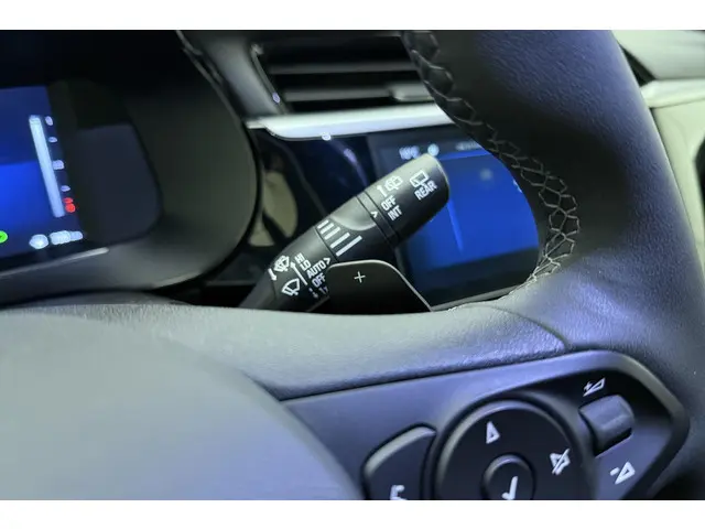 Opel Corsa 1.2 Turbo Hybrid GS 2024 Hybride Benzine 21