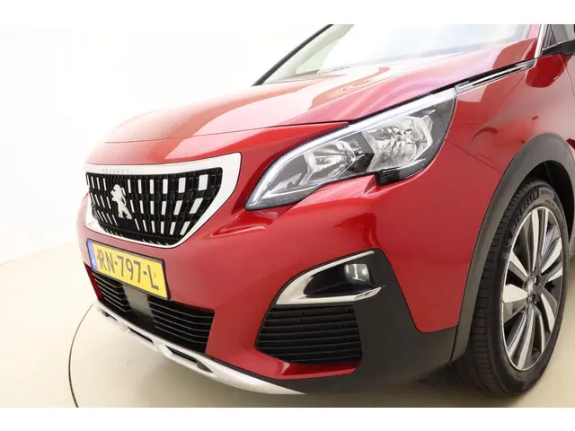 Peugeot 3008 1.2 PureTech Première 2018 Benzine 19