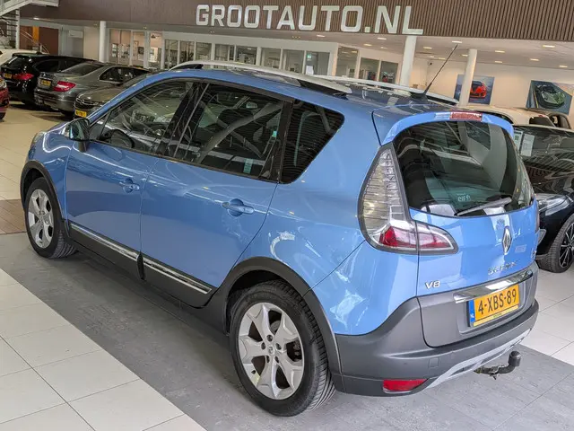 Renault Scénic Xmod 1.2 TCe Bose 2014 Benzine 3