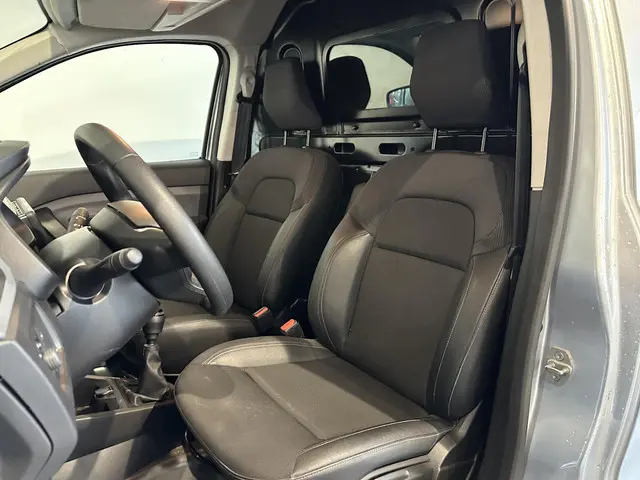 Renault Express 1.5 dCi 75 Comfort + 2023 Diesel 7