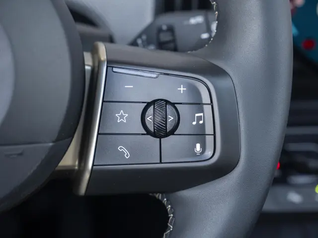 MINI 3-Deurs C 2024 Benzine 18