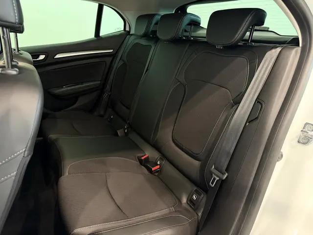 Renault Mégane 1.3 TCe 140 EDC Intens 2022 Benzine 8