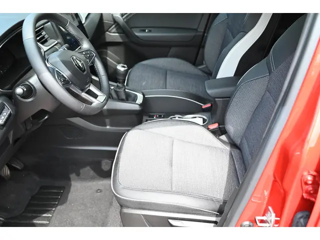 Renault Captur 1.0 TCe 90 techno 2024 Benzine 17