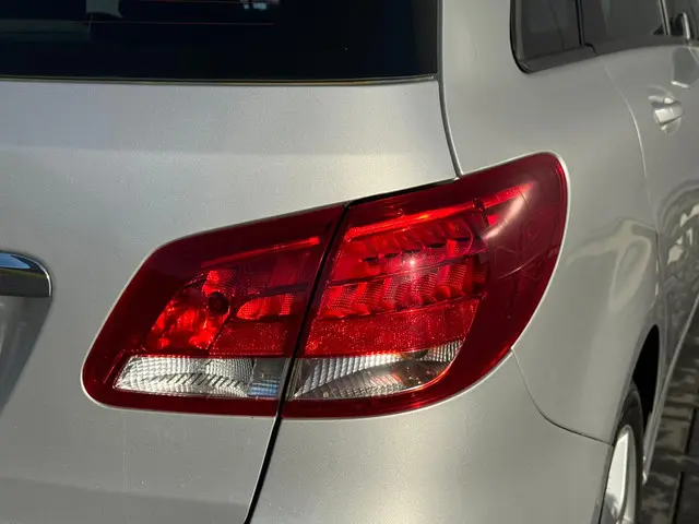 Mercedes-Benz B-Klasse 180 Ambition 2015 Benzine 13