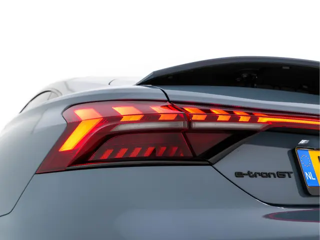 Audi e-tron GT 93 kWh AWD [ 3-Fase ] {SOH-91%} 2022 Elektrisch 39