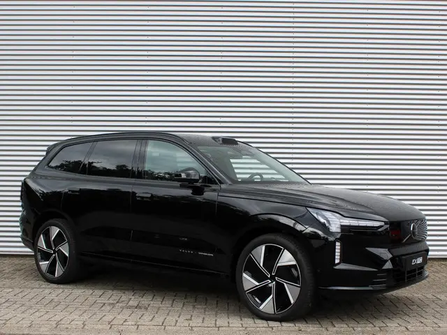 Volvo EX90 Twin Motor Performance Ultra 2025 Elektrisch 3