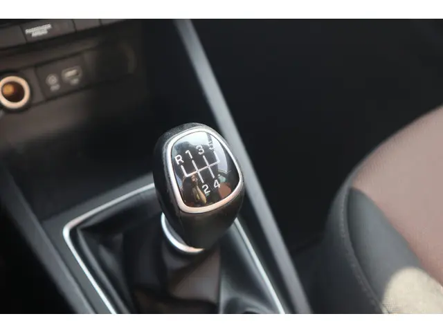 Hyundai i20 1.0 T-GDI Comfort 2018 Benzine 24