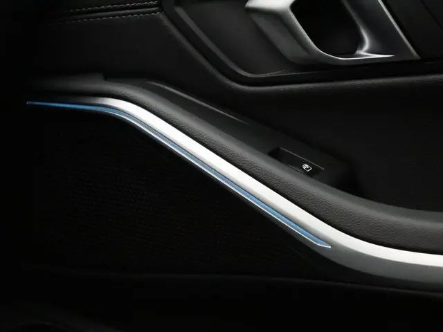 BMW 3 Serie Sedan 320e 2025 Hybride Benzine 26