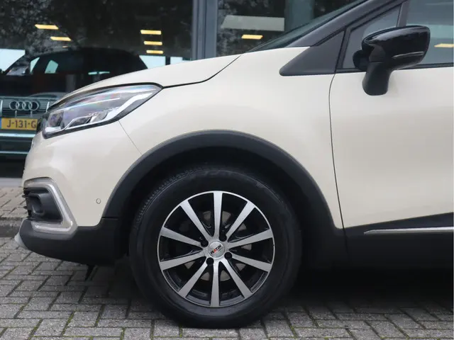 Renault Captur 1.3 TCe Intens Automaat 2019 Benzine 32