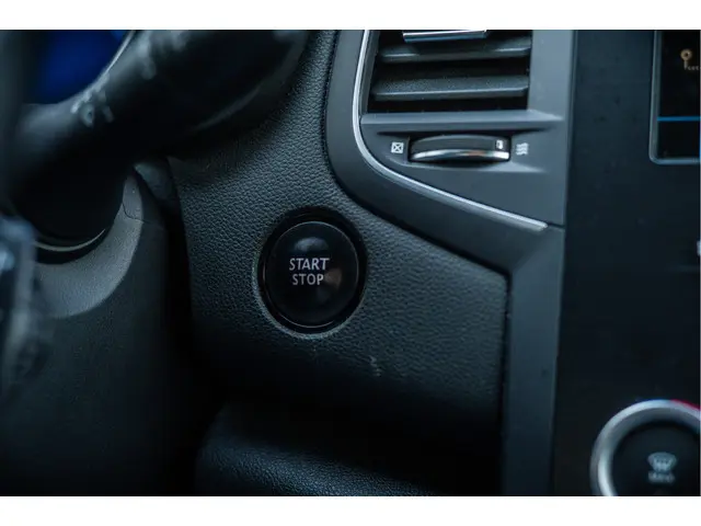 Renault Mégane TCe 130 Bose 2016 Benzine 28