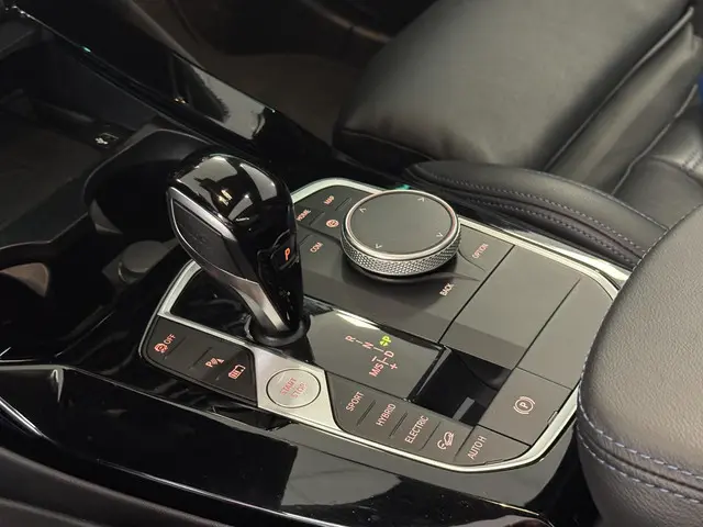 BMW X3 xDrive30e High Executive 2023 Hybride Benzine 27