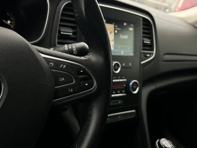 Renault Mégane Estate 1.2 TCe 100 Limited 2018 Benzine 19