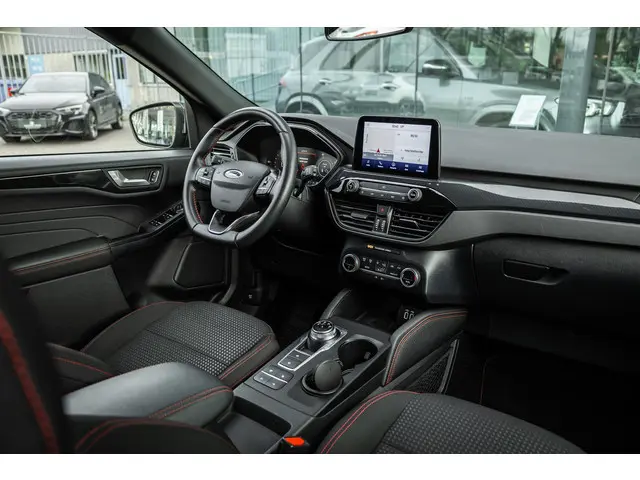 Ford Kuga 2.5 PHEV ST-Line 2022 Hybride Benzine 9
