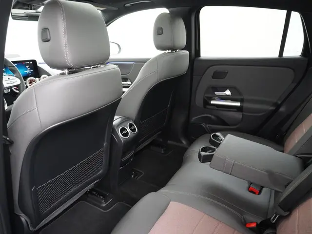 Mercedes-Benz EQA 250 67 kWh 2023 Elektrisch 20