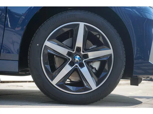 BMW 2 Serie Active Tourer 220i 2024 Benzine 6