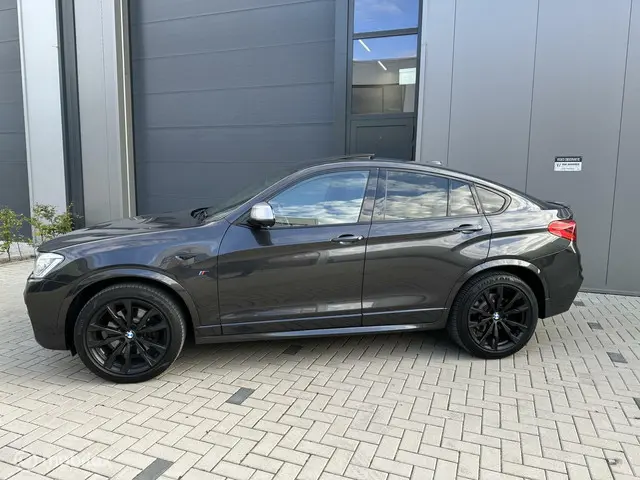 BMW X4 M40i SCHUIFDAK HEADUP HARMEN / KARDON 2017 Benzine 4