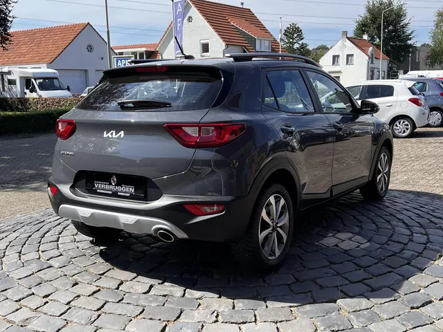 Kia Stonic 1.0 T-GDi DynamicPlusLine 2022 Benzine 4