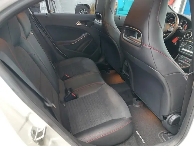 Mercedes-Benz A-Klasse 180 Ambition AMG 2016 Benzine 21