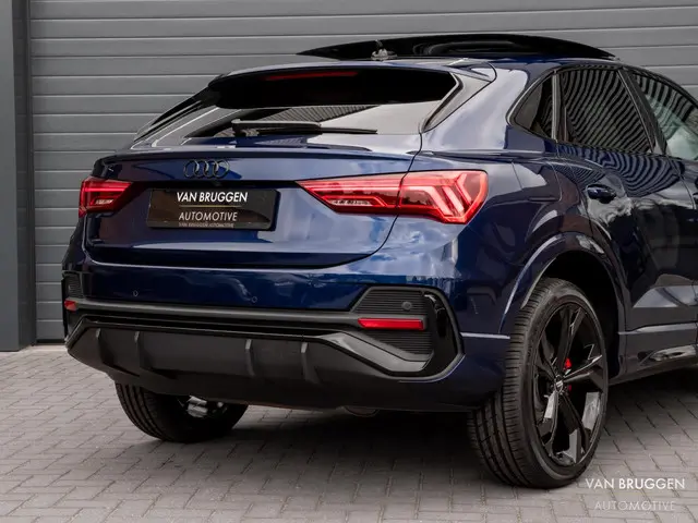 Audi Q3 Sportback 45 TFSI e S-Line 2022 Hybride Benzine 38