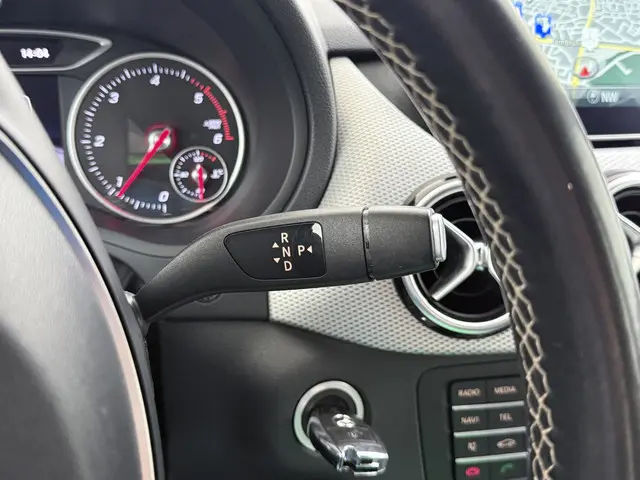 Mercedes-Benz B-Klasse 180 CDI Urban 2015 Diesel 21