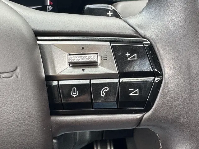 DS DS 4 E-Tense La Première 2022 Hybride Benzine 31