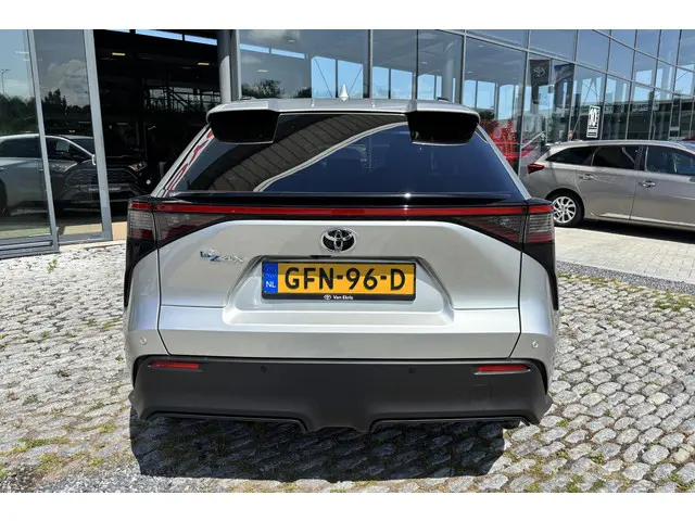 Toyota bZ4X Premium 71 kWh 2024 Elektrisch 38