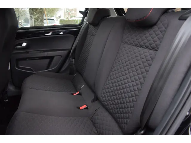 Volkswagen up! 1.0 BMT high up! 2019 Benzine 12