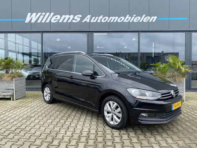 Volkswagen Touran 1.2 TSI Highline 7p 2018 Benzine 3