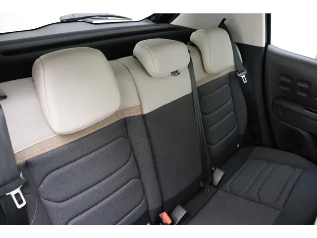 Citroën C3 1.2 PureTech Max 2024 Benzine 18