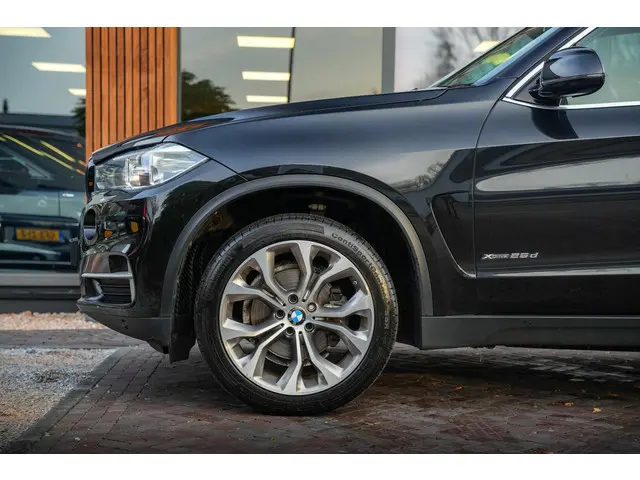 BMW X5 xDrive25d Centennial Executive 7p. 2017 Diesel 12