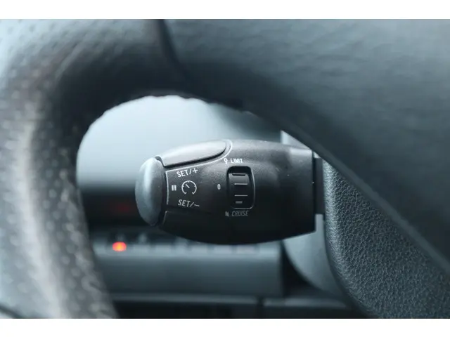 Peugeot 3008 1.2 PureTech Style 2016 Benzine 22