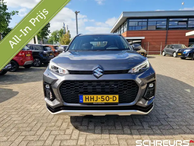 Toyota RAV4 2.5 Plug-in Hybrid Style 2024 Hybride Benzine 3