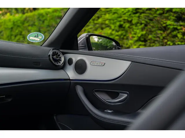 Mercedes-Benz E-Klasse Cabrio 200e 4MATIC 2021 Benzine 23