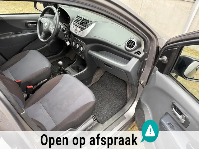 Suzuki Alto 1.0 Celebration EASSS 2015 Benzine 9