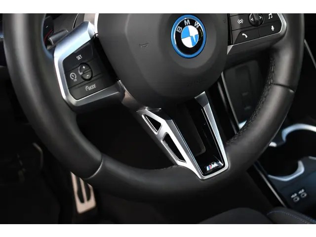 BMW X1 xDrive25e M-Sport 2024 Hybride Benzine 35