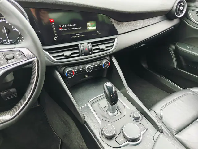 Alfa Romeo Giulia 2.0T B-Tech Super 2019 Benzine 20