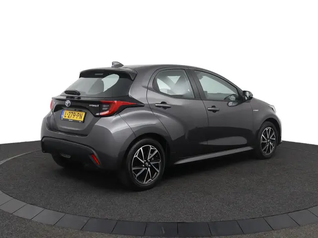 Toyota Yaris 1.5 Hybrid Dynamic 2021 Hybride Benzine 2