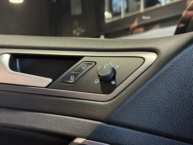 Volkswagen e-Golf E-DITION 2019 Elektrisch 15