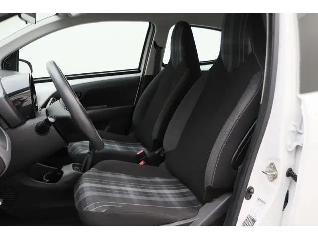 Peugeot 108 1.0 e-VTi Active 2020 Benzine 10