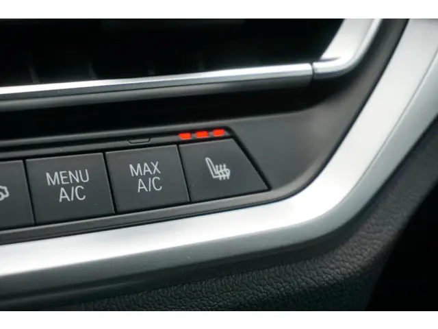 BMW 3 Serie Touring 320i 2021 Benzine 15