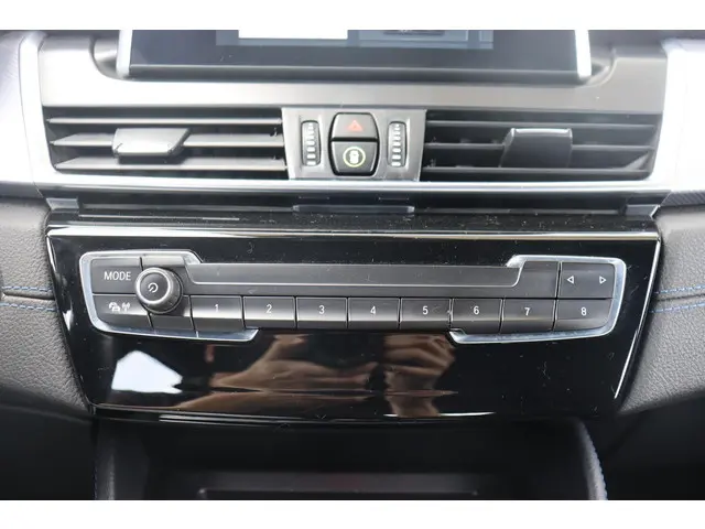 BMW 2 Serie Active Tourer 218i Executive 2019 Benzine 24