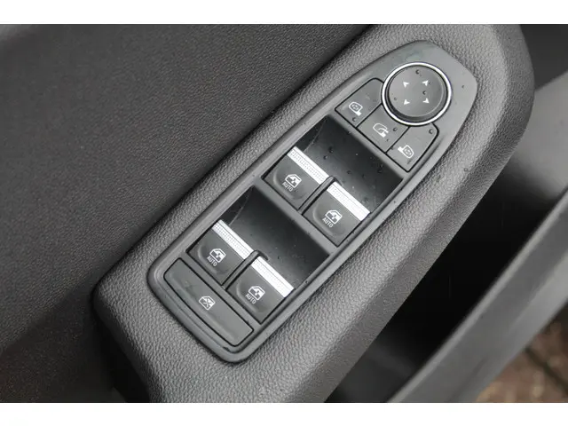 Renault Clio 1.0 TCe Intens//LED//Navi//Ecc!! 2020 Benzine 6