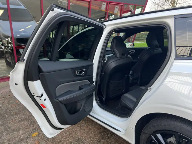 Volvo V60 2.0 B3 Plus Dark 2022 Hybride Benzine 17