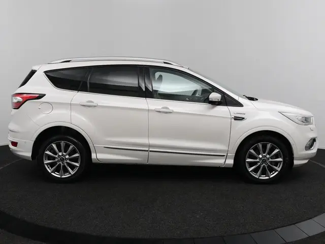 Ford Kuga Vignale 2019 Benzine 6