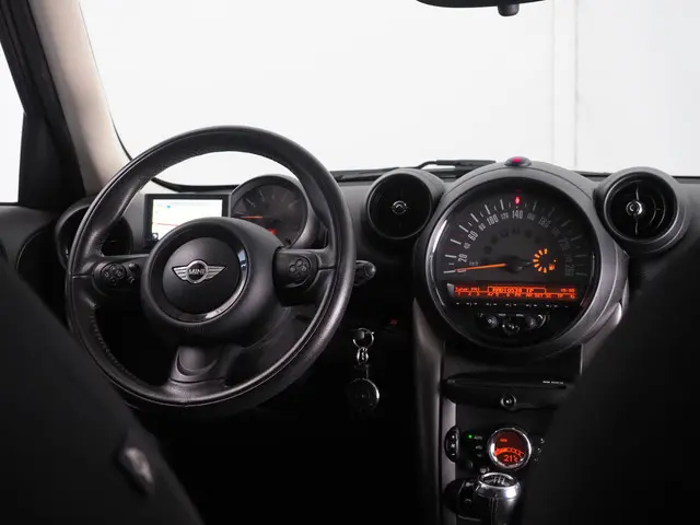 MINI Countryman Mini 1.6 Cooper ALL4 Chili 2016 Benzine 21