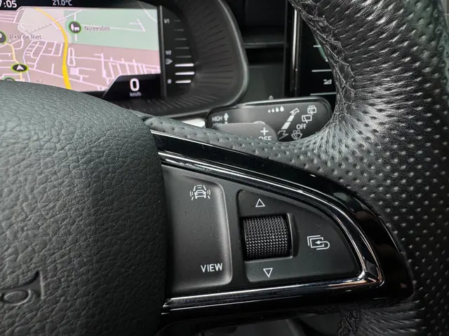 Škoda Kamiq 1.0 TSI Sport Business 2020 Benzine 26