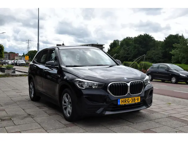 BMW X1 XDrive25e 2021 Hybride Benzine 10